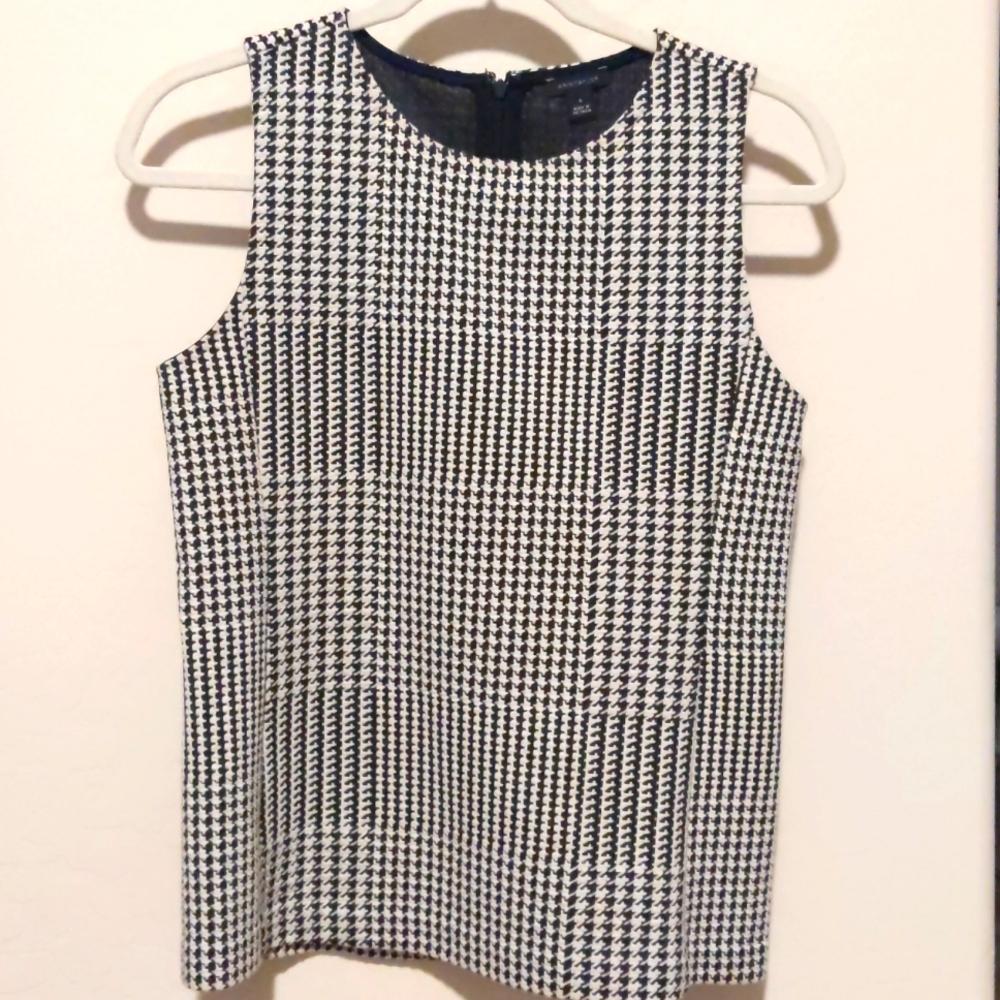 Ann Taylor Black White Houndstooth Print Sleeveless Blouse